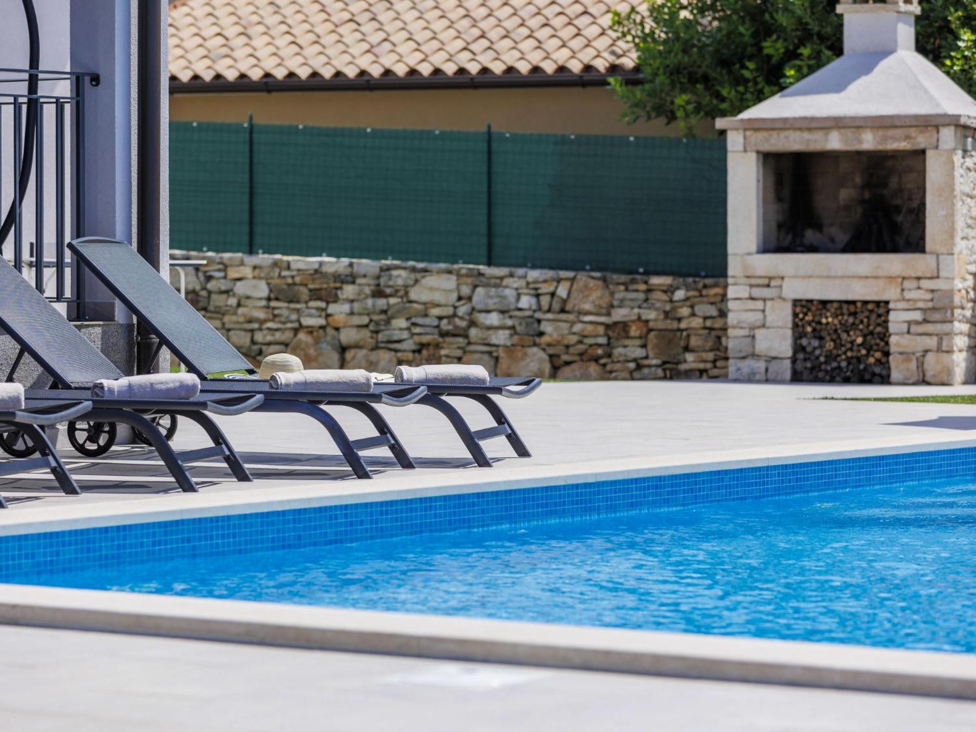 Holiday Home Villa Veli Vrt By Interhome Zminj Exterior photo